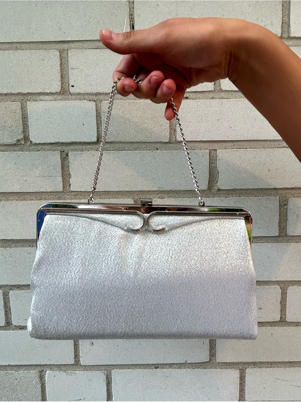 Elegant Silver Evening Clutch Handbag with Chain